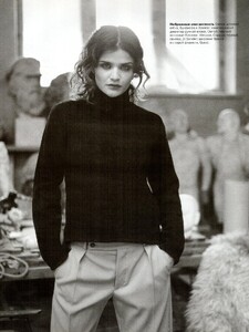 helena-christensen-vogoct1998-2.thumb.jpg.4b4723895d5c3c65b422803cfca56b1a.jpg