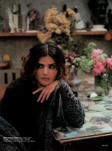 helena-christensen-vogoct1998-3.thumb.jpg.be4398e83ad4994ae378f558a7ad1afb.jpg