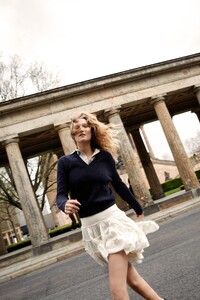icon-mag-with-toni-garrn-14-by-alexander-meininger.jpg