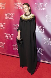 katie-holmes-at-american-ballet-theatre-spring-gala-in-new-york-city-05-14-2024-0.jpg