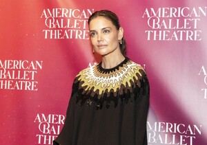 katie-holmes-at-american-ballet-theatre-spring-gala-in-new-york-city-05-14-2024-5.jpg