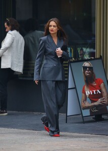 katie-holmes-in-a-stylish-pantsuit-and-red-heels-in-new-york-06-11-2024-4.jpg