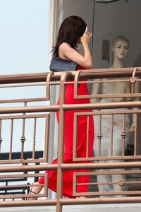 kendall-jenner-and-kylie-jenner-at-sushi-park-for-dinner-in-los-angeles-05-11-2024-5.jpg