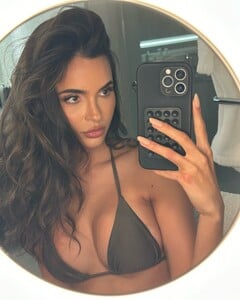 leidy.amelia_448144839_352525917867115_8622429144561314516_n.thumb.jpg.183de54b1b511b8329db13aaff0eb9ad.jpg