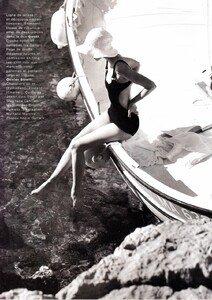 marie_claire_bis_1995_50.thumb.jpg.cbc86734abaadfd6e75f5634d053630f.jpg