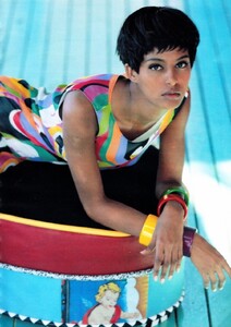 marie_claire_italia_mar_1991_8.thumb.jpg.6d648659e83b16ef22237f95c21057c3.jpg