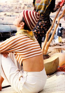 marie_claire_italia_march_1990_67.thumb.jpg.8c8f829dceb81eb6a88ce81eca05eec6.jpg