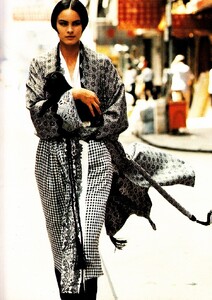 marie_claire_italia_oct_1989_64.thumb.jpg.f42eb5ecbe984d4739a783397cd0406b.jpg