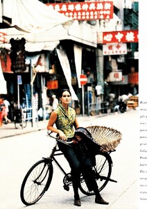 marie_claire_italia_oct_1989_65.thumb.jpg.a74e195af91e8c0b712b441f408519a6.jpg