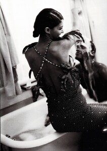 marie_claire_italia_oct_91_51.thumb.jpg.deea5c825fa42884cb64a9b8b6691aaf.jpg