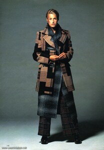 marieclairegermany93sept3marchispard.thumb.jpg.42ea223cabf84dd26fe958499219f08f.jpg