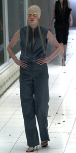 mccarthy s01aMcQueen-52  xl.jpg