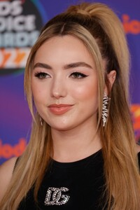 peyton-26~5.jpg