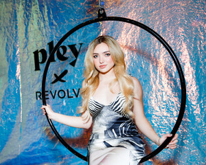 peyton-6~3.jpg