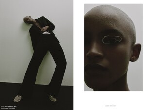 pulseshotbyjennwernerforthekunstmagazine5.thumb.jpg.2c0f342f4c4f92fc320187802bc278ea.jpg