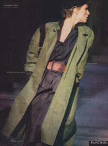 raincoats_01.thumb.jpeg.f1bab8718f4949565ea13c954ad0656a.jpeg