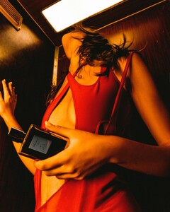 reddress(1).thumb.jpg.3bc4b5132da3d9228ef780b77d550d6a.jpg