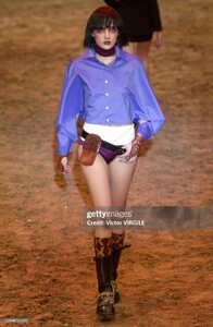 s01jpGaultier-32g.jpg