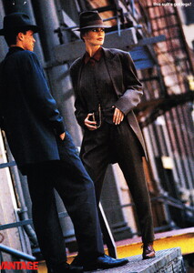 suits_4.thumb.jpg.15c31df54a612f6ebd372c434b9f91c5.jpg