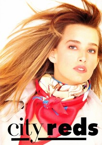 uk_vogue_july_1987_12.thumb.jpg.819bc538aba9633b70e06d9edb1cf04b.jpg