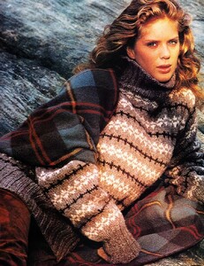 us_elle_feb_1988_29.thumb.jpg.3e405b4d2d5600a9e4ba391684de2e2d.jpg