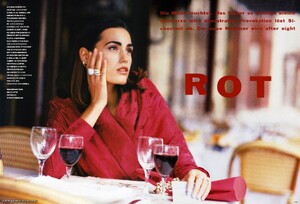 voguegermany90dec04roberterdmann.thumb.jpg.a1b518ef84d7fbccffa6b9e0288fbcd4.jpg