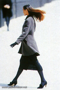 vogueuk86aug06eddykohli.thumb.jpg.12485697ab4794fee6c36b478d562f80.jpg