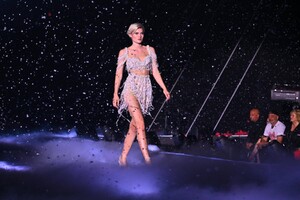 w2100_h1400_x1050_y700_P7_GNTM_2975786-8604618eacd030e5.thumb.jpg.e8506060b08f4b2d2ab03d82946bf42d.jpg