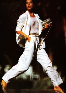 white_heat_04.thumb.jpg.5a330be1eb1473b1d51c57c29424b278.jpg