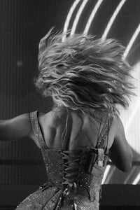 zara_larsson_dag1_brannbollsyran_2024_paoduell_7_53761179750_o.jpg