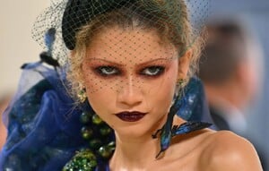 zendaya-at-met-gala-2024-more-photos-2.jpg