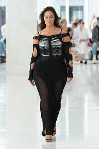00001-karoline-vitto-spring-2024-ready-to-wear-credit-gorunway.thumb.jpg.0343ef56ef1c98645fde8288fc27e736.jpg