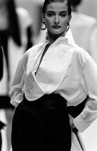 1755219057_f.jpg