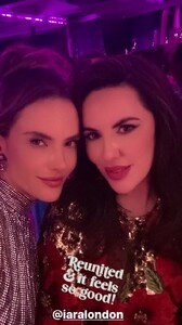 [2024.07.01] alessandraambrosio_694C51A85F07F35F5F2DBDA0B8BC499F_video_dashinit.jpg