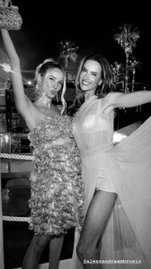[2024.07.05] alessandraambrosio_s450278500_821297849705938_5551036625989985931_n.jpg