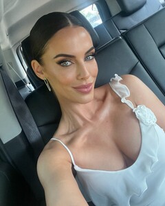 [2024.07.05] jessicalowndes_449844782_2148317445540503_8404099515483128865_n.jpg