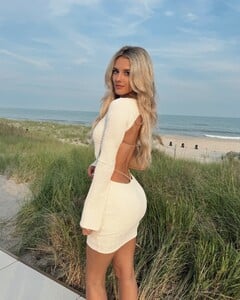[2024.07.05] lindsaymariebrewer_449828602_1223438711991620_2573160517249559742_n.jpg
