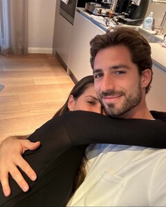 [2024.07.08] izabelgoulart_449527714_2193844224327679_4202218703172371637_n.jpg