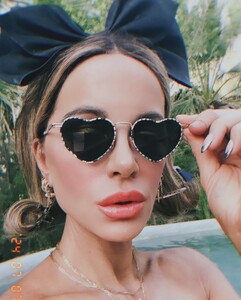 [2024.07.08] katebeckinsale_450382765_1718117332315254_5441623858994789967_n.jpg