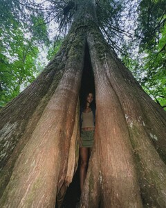 [2024.07.09] rachelc00k_450308573_1250625882569301_1886592734874324358_n.jpg