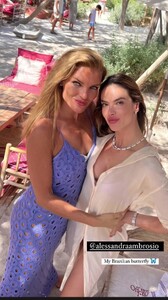 [2024.07.10] alessandraambrosio_esthercanadasofficial_An_GAfLtI9.jpg