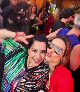 [2024.07.12] alessandraambrosio_450786908_489073996831796_9002126794712536637_n.jpg