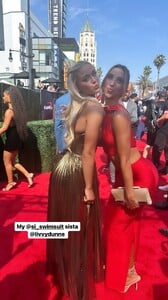 [2024.07.12] livvydunne_449828368_18447483835018381_1238105117421037759_n.jpg