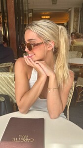 [2024.07.28] livvydunne_453097161_3242433415887174_1311986062490710512_n.jpg