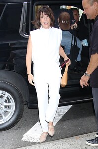 499676825_2024-07-31_12-47-34-888z_0_neve_campbell_arrives_at_good_morning_america_studios.jpg