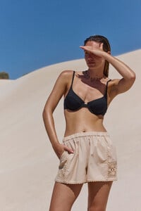 6337281-02-2.jpg