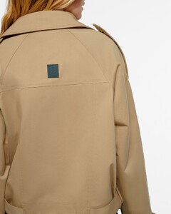 APR_FRTO1763SND_ARLBERG_CROPPED_TRENCH_JACKET_1059.jpg