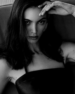 Anisia(1).thumb.jpg.25350a6aa7f460f7b40a5d855c55174e.jpg
