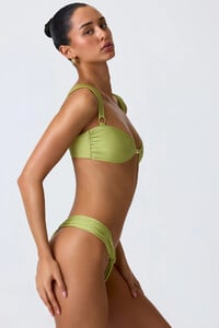 Bas de bikini froncé effronté en vert poire_0014.jpg