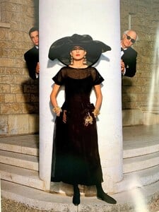 Chanel_SS1989_catalogue_06.jpg